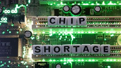 Los fabricantes mundiales consideran que la escasez de chips está disminuyendo