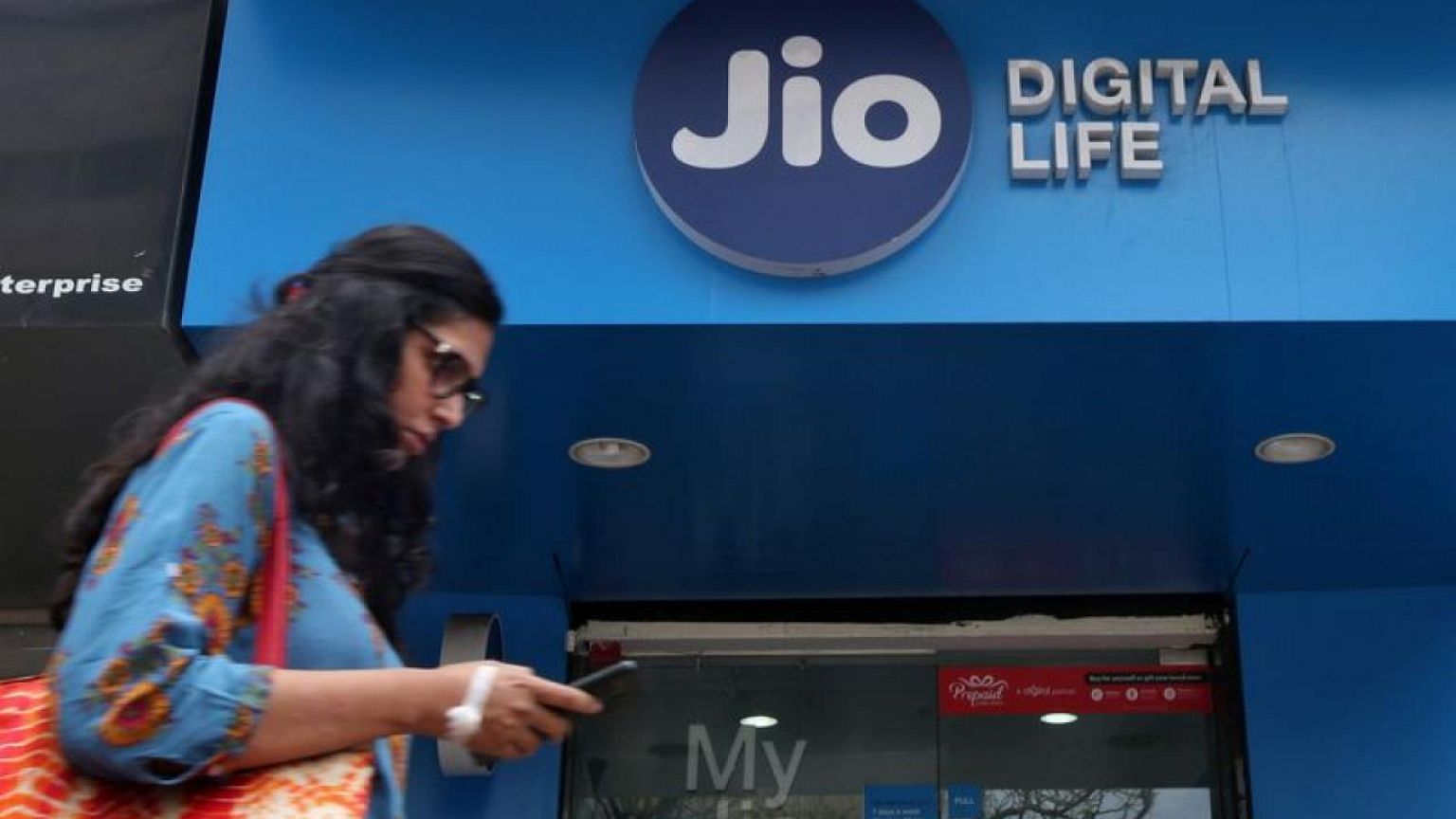 Exclusive-India's Reliance Jio to launch 4G enabled low-cost laptop at $184