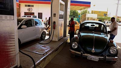 السودان يخفض أسعار الوقود المحلي لشهر يناير