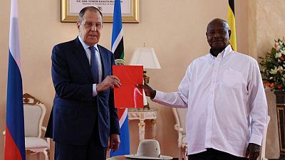 El presidente de Uganda elogia la amistad de África y Rusia durante la visita de Lavrov