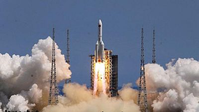 Cohete chino cae a la Tierra, la NASA dice que Pekín no compartió información