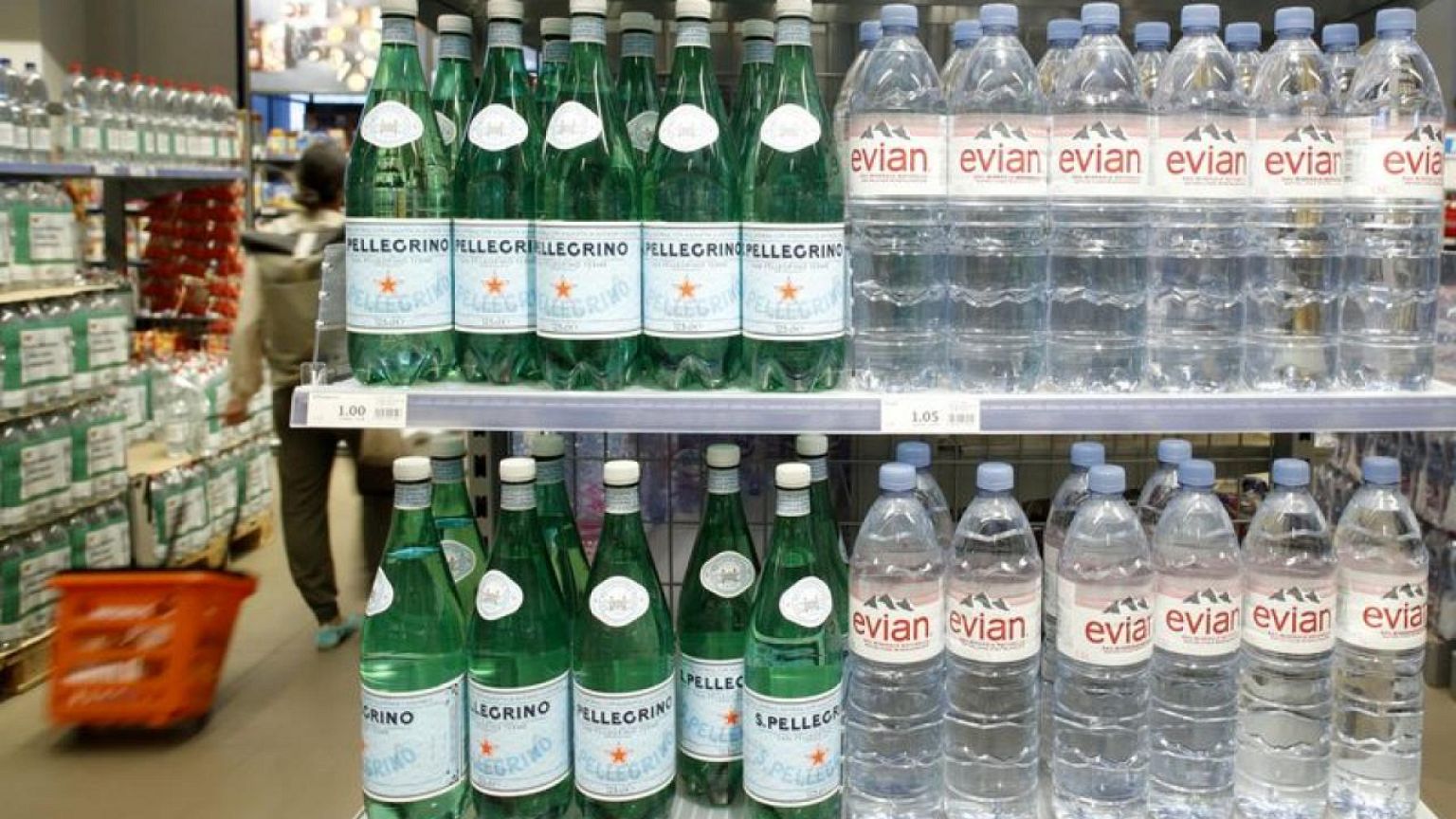 Italian fizzy drinks risk falling flat as C02 runs short