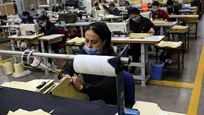 Desempleo en Colombia cede en junio, se reduce brecha entre hombres y mujeres