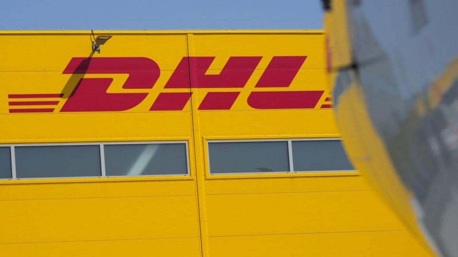DHL to withdraw from domestic Russia transportation services
