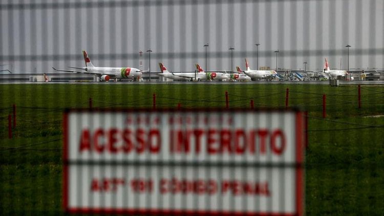 Trabajadores de aeropuertos portugueses amenazan con una huelga a finales de agosto