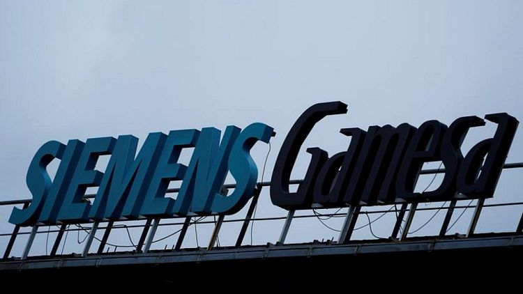Siemens Gamesa estudia recortar unos 2.500 puestos de trabajo -fuentes