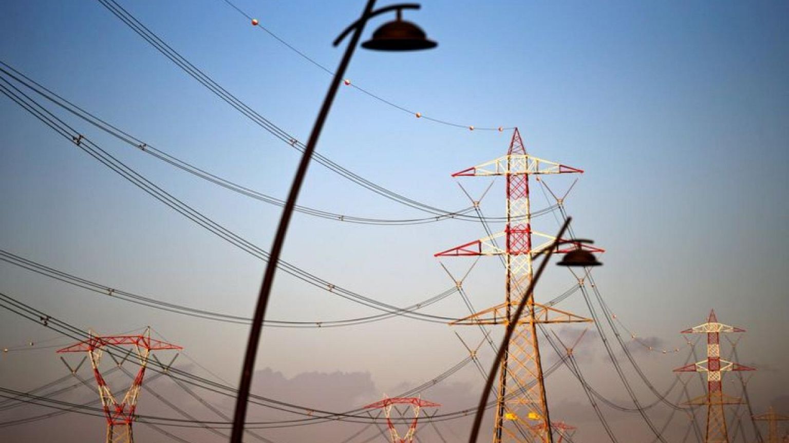 Italy faces shortfall of over $9 billion on energy windfall tax - document