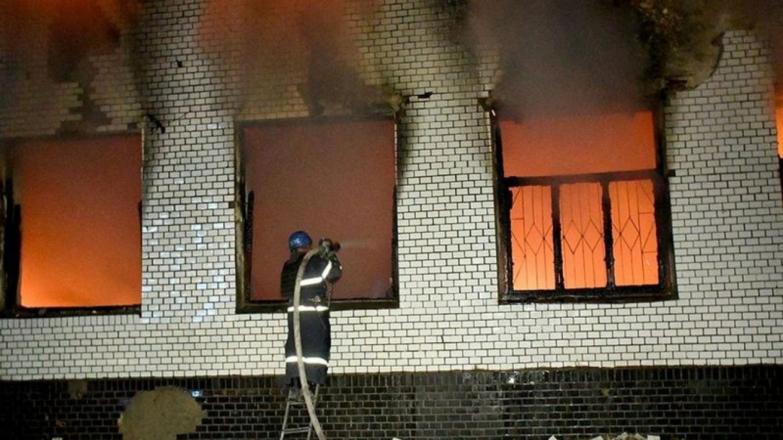Ukraine warns of new Russian offensive; Sweden, Finland move closer to joining NATO