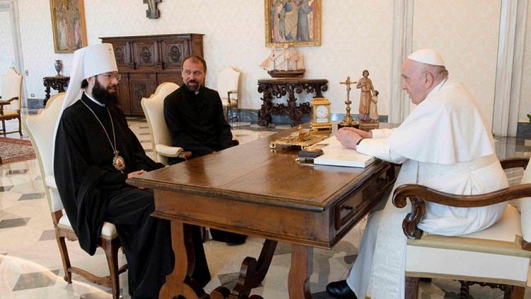 El Papa se reúne con el número dos de los ortodoxos rusos antes del encuentro con el Patriarca