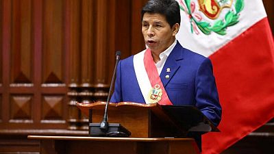 Presidente de Perú dice que su primer ministro permanecerá en el cargo
