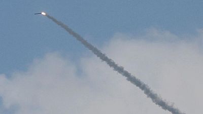 صفارات الإنذار تدوي في تل ابيب للتحذير من صواريخ قادمة من غزة