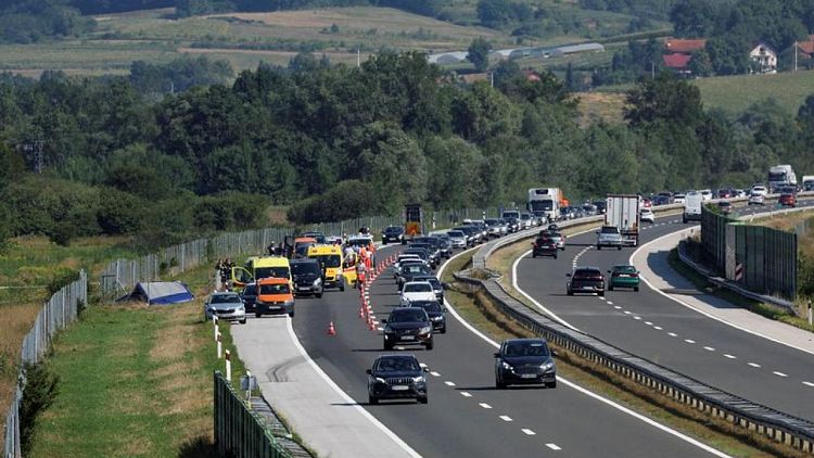 Twelve Poles killed, 31 injured in Croatia bus crash