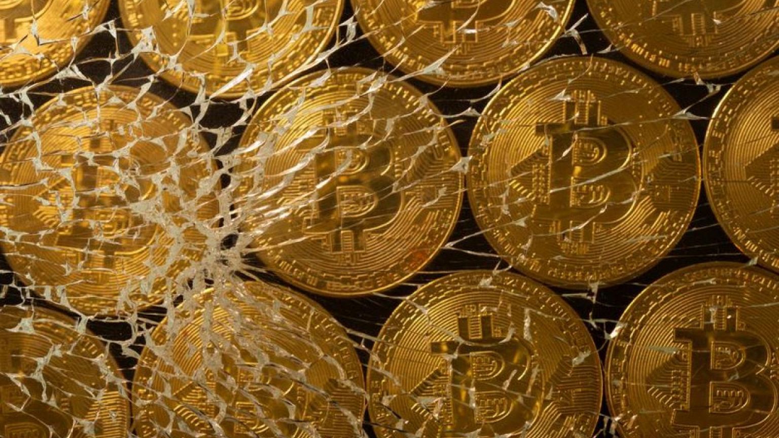 Irish central bank chief calls for ban on crypto advertising
