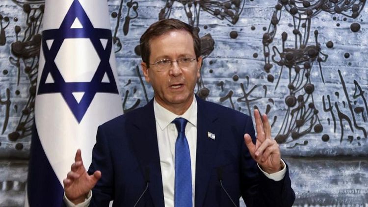 رئيس إسرائيل: ذكرى الهولوكوست تربط بين إسرائيل وألمانيا