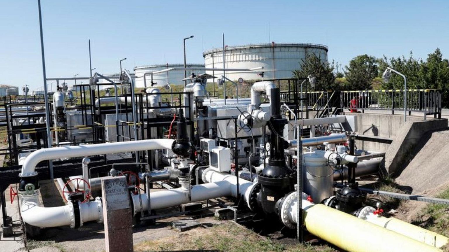 Oil flows on Druzhba pipeline suspended in parts of Eastern Europe