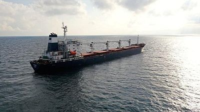 Primer barco de cereales de Ucrania atraca en Turquía después de que comprador libanés lo rechazara