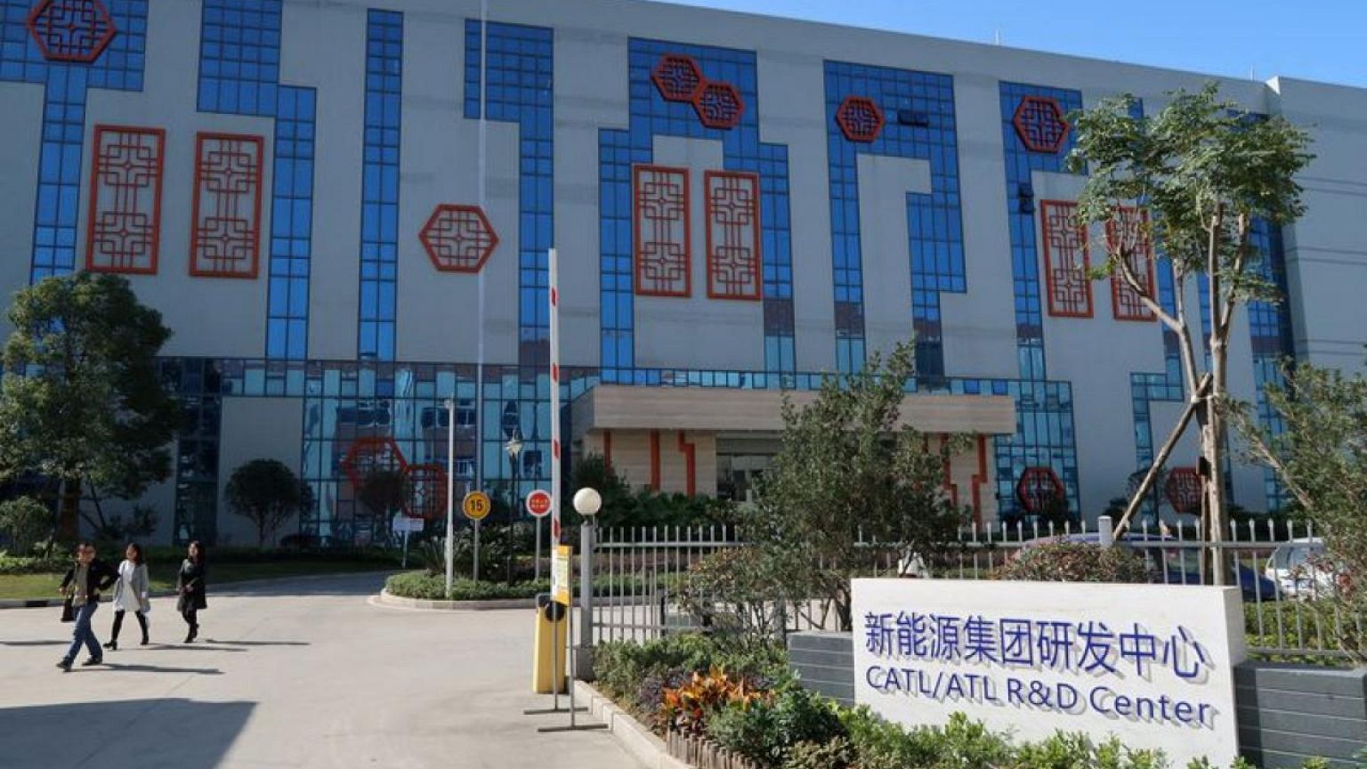 China's CATL to build $7.6 billion Hungary battery plant to supply Mercedes, BMW