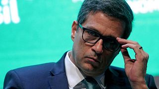 Jefe del banco central de Brasil predice el fin de las tarjetas de crédito