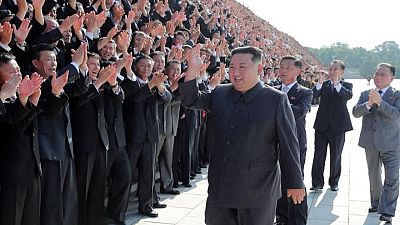 Corea del Norte levanta norma de uso de mascarillas tras declarar victoria contra el COVID-19