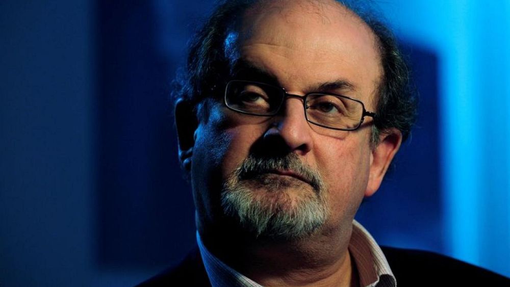 Lebanese Mayor: The father of the suspect in the attempted murder of Salman Rushdie refuses to speak