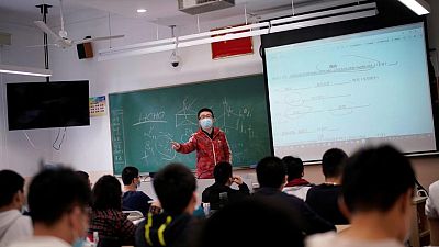 شنغهاي تقرر إعادة فتح جميع المدارس اعتبارا من أول سبتمبر