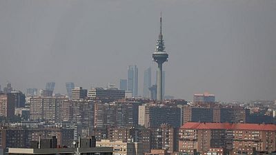 Un incendio en Portugal envuelve de humo los rascacielos de Madrid a 400 km de distancia