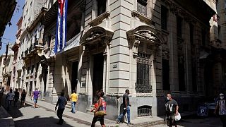 Cuba abre puerta a la inversión extranjera en el comercio doméstico