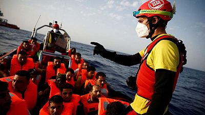 El buque benéfico Open Arms, más grande y mejor, realiza su primer rescate de migrantes