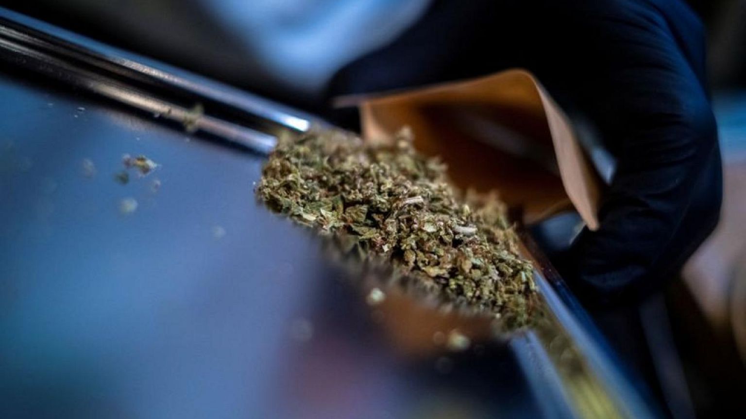 Pot-smoking tourists not welcome in Thailand, says health minister
