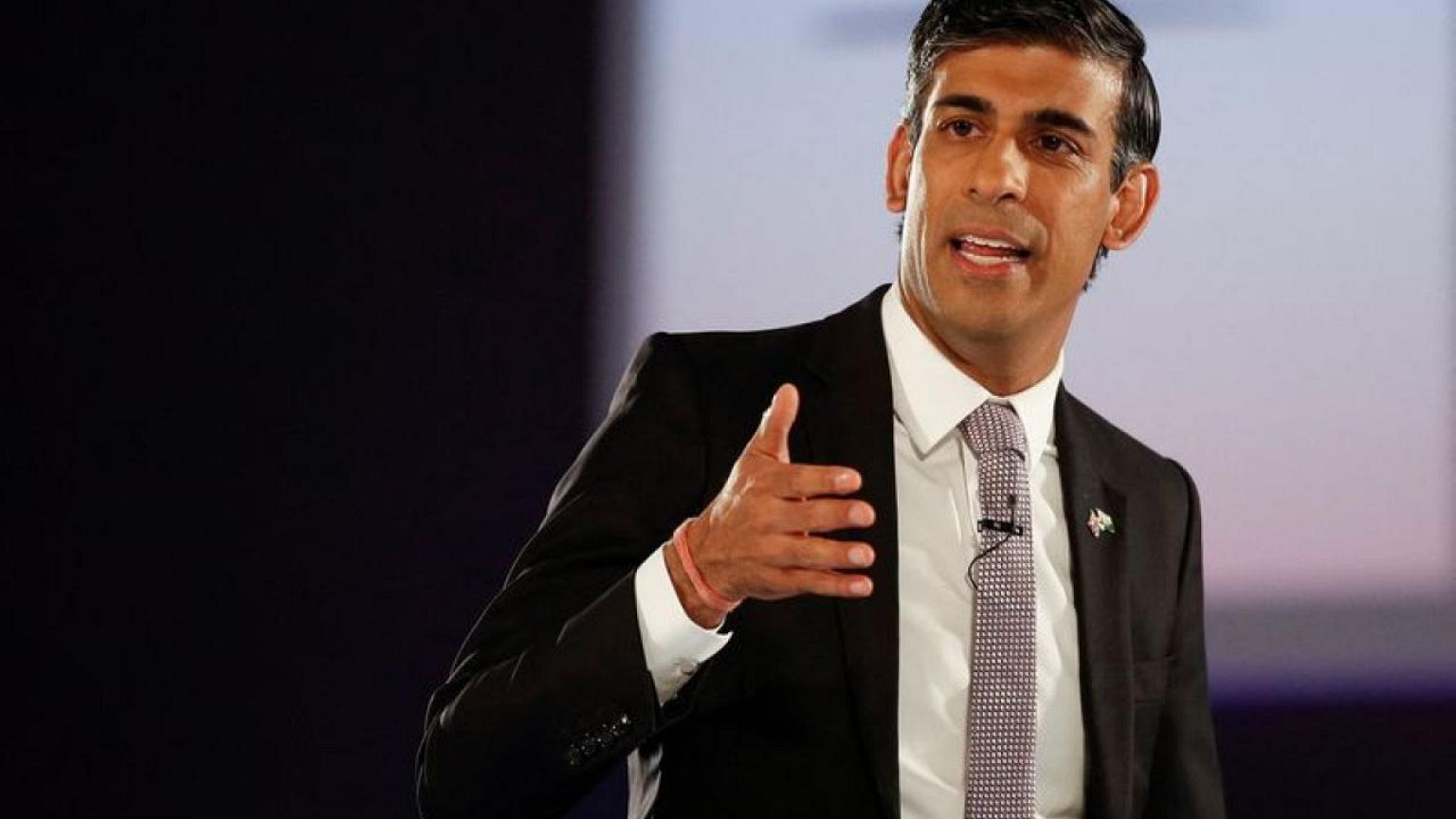 UK PM candidate Sunak: Russia's Putin should be barred from G20