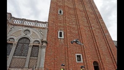 Nuove verifiche dopo caduta frammenti di mattoni Nuove verifiche dopo caduta frammenti di mattoni