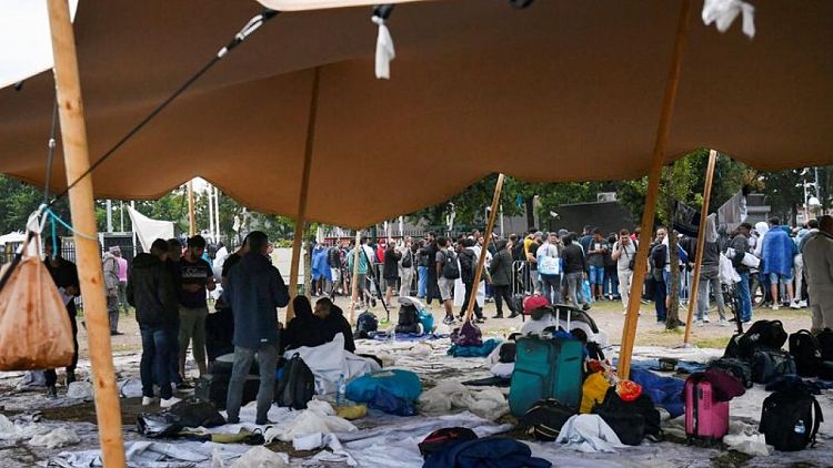 Dutch refugee council sues state over "inhumane" asylum centres