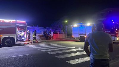 Fiamme vicino a Cala Liberotto, sindaca "evacueremo se serve" Fiamme vicino a Cala Liberotto, sindaca "evacueremo se serve"
