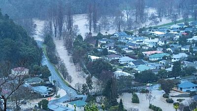 نيوزيلندا تبقى حالة الطواريء في مناطق اجتاحتها الفيضانات وتواصل تقييم حجم الأضرار