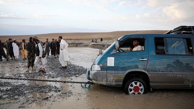 حصيلة وفيات فيضانات أفغانستان ترتفع إلى 182