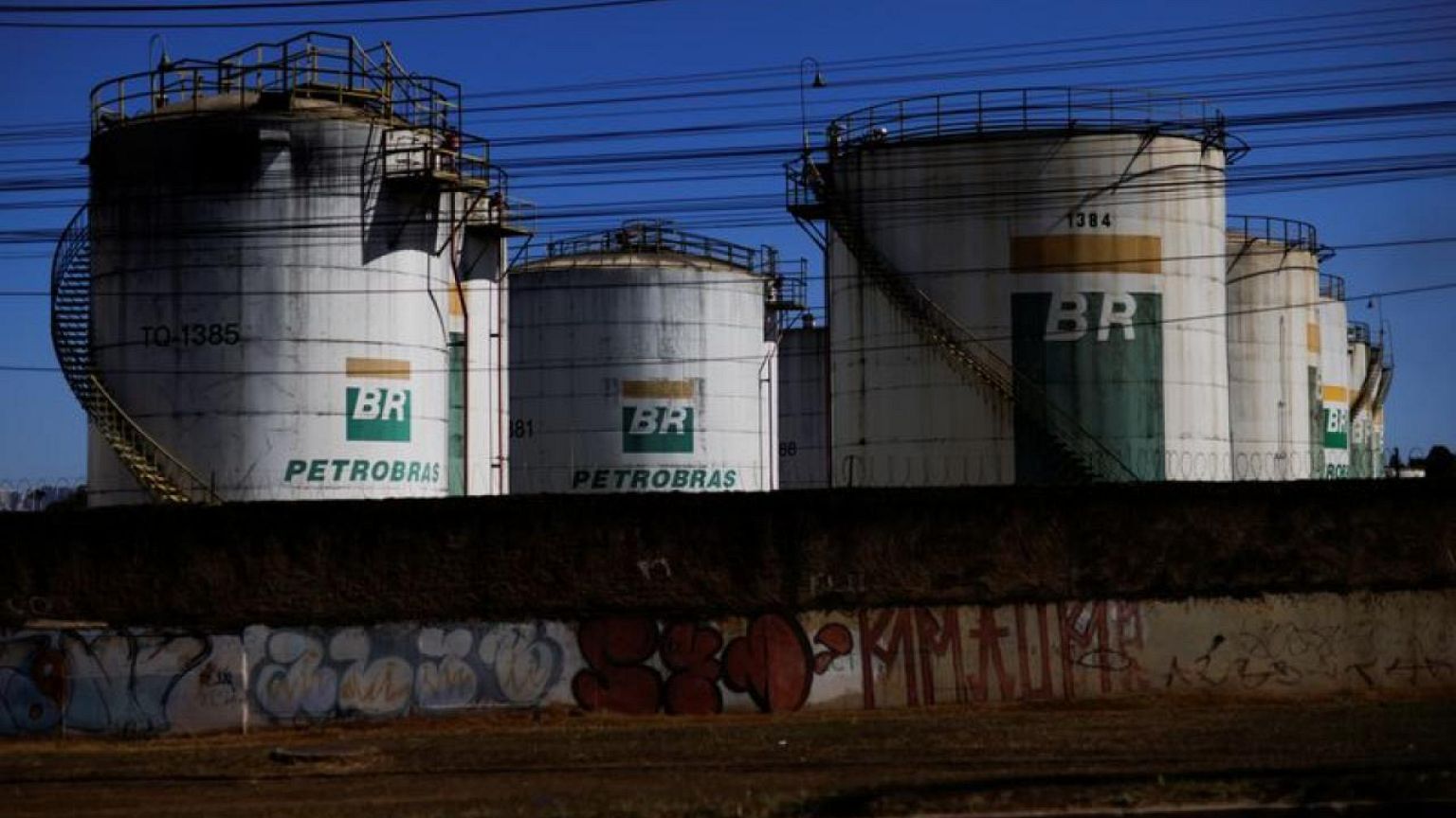 Energy bonanza drives shareholder payouts to new record