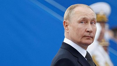 Analysis-Putin bets winter gas chokehold will yield Ukraine peace - on his terms
