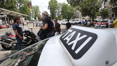 Polizia Locale, uno dei due veicoli è passato con il rosso Polizia Locale, uno dei due veicoli è passato con il rosso