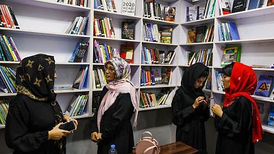 أفغانيات يفتتحن مكتبة لمواجهة عزلتهن المتزايدة