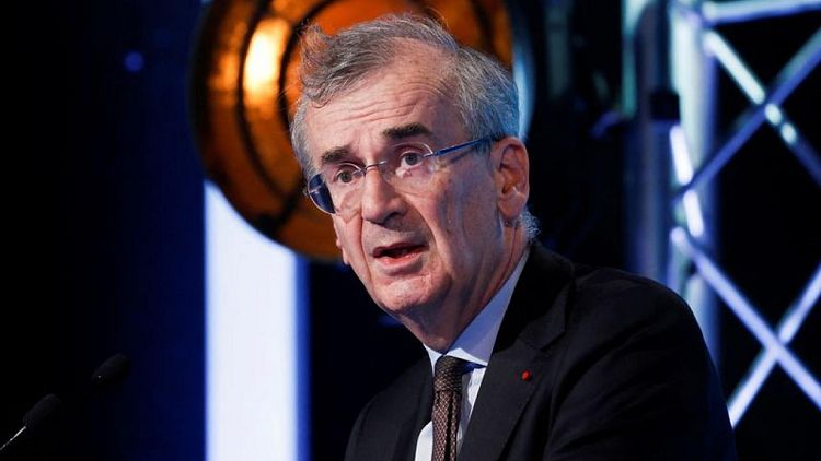 Villeroy elogia la resistencia de la economía francesa y ve posible evitar un aterrizaje brusco