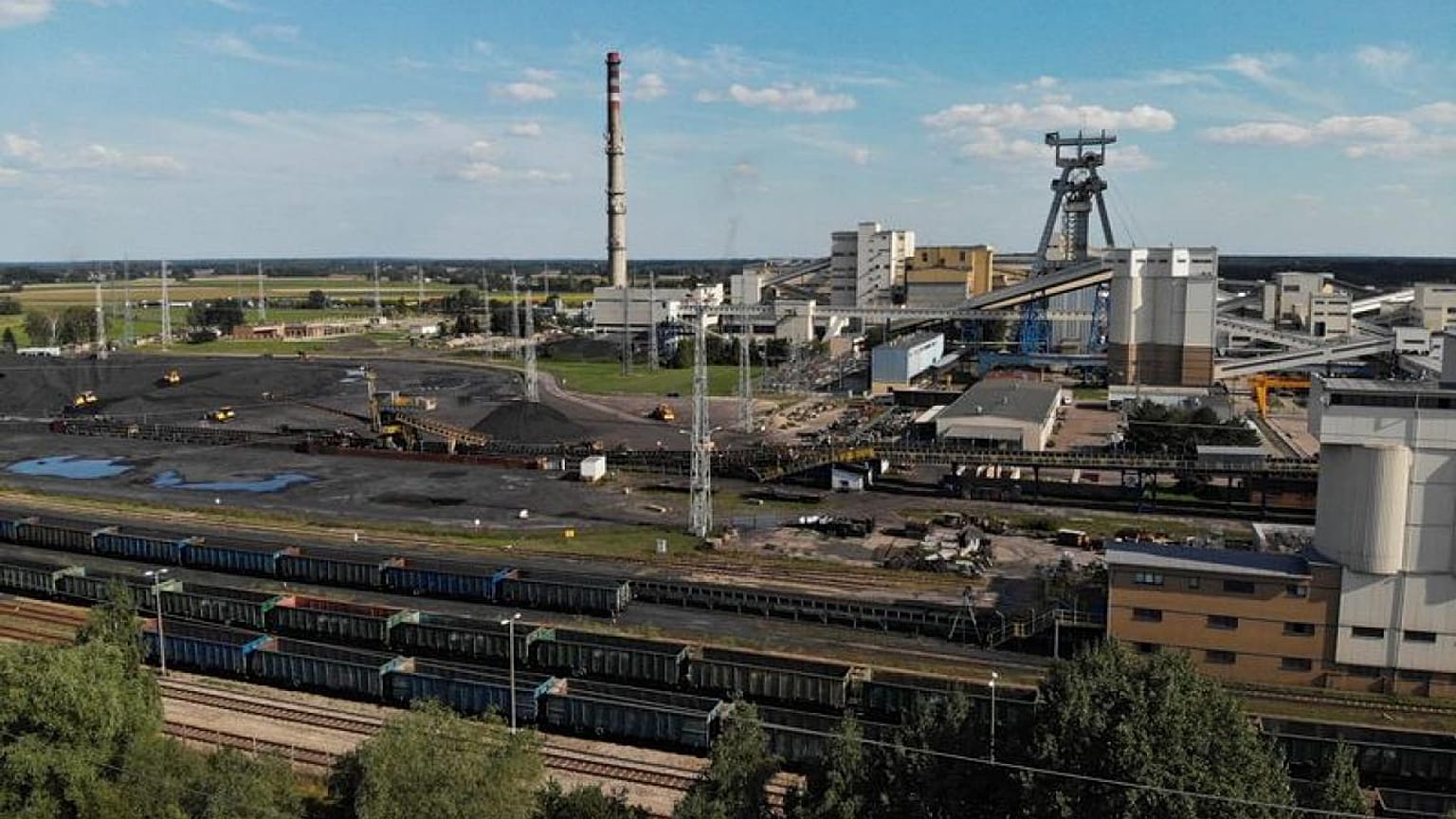 In Poland, where coal is king, homeowners queue for days to buy fuel