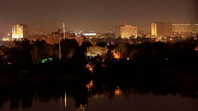 الجيش: سقوط صواريخ في المنطقة الخضراء في بغداد بعد يوم من الاشتباكات