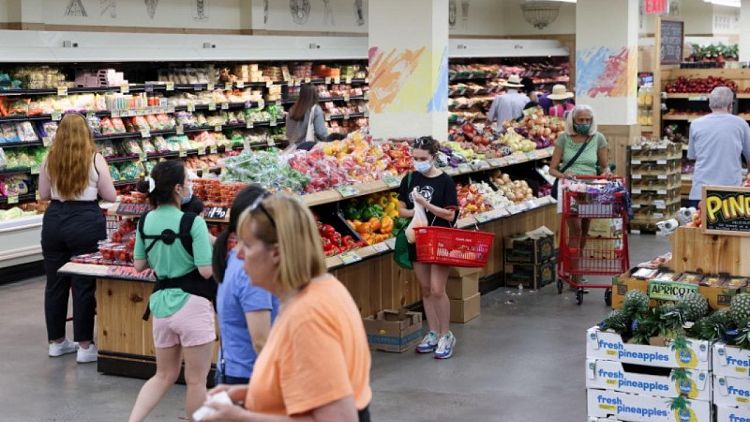 Confianza del consumidor en EEUU disminuye en octubre; expectativas de inflación aumentan