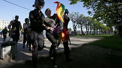 Rusia considera duplicar multas por "propaganda LGBT" en nueva ley