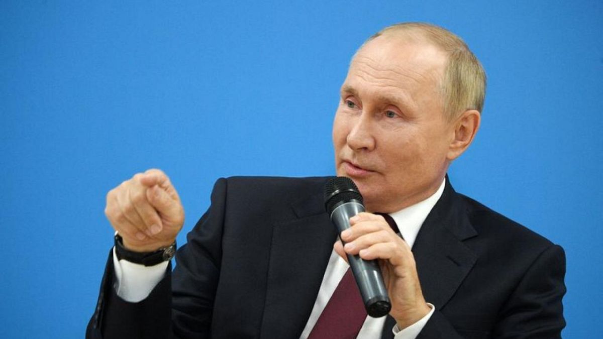 Putin Pushes Kremlin-approved History As Priority For Russian Schools ...