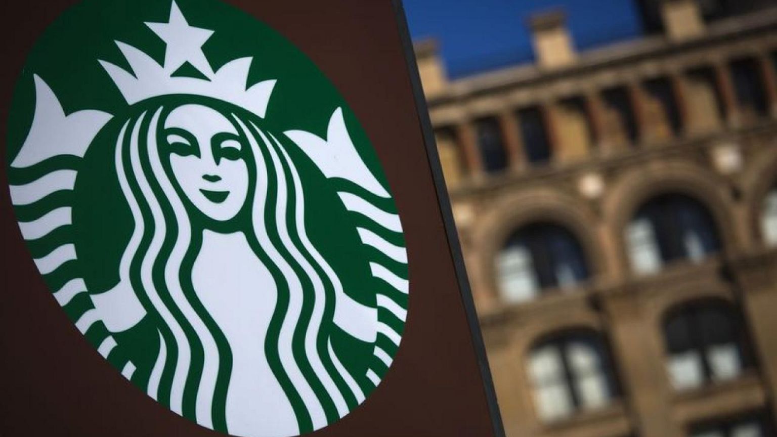 Starbucks taps head of Lysol maker Reckitt as its new CEO