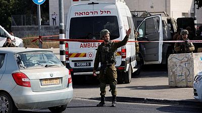 الجيش: فلسطيني يطعن جنديا إسرائيليا قبل أن يلقى حتفه بالرصاص