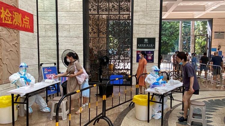 La ciudad china de Shenzhen suaviza el confinamiento por COVID, aunque continúan algunas restricciones