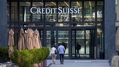 Credit Suisse estudia dividir su banco de inversión en tres - Financial Times