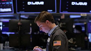 Wall Street cae porque persisten las preocupaciones por senda de tasas de la Fed Wall Street cae porque persisten las preocupaciones por senda de tasas de la Fed